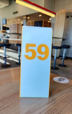 Restoran masa numarası 59 gösteriliyor