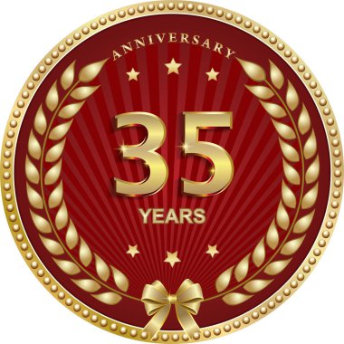 Kutlama, tebrik ve tebrik kartı, logo ve simge için kırmızı zemin üzerinde 35 yıllık vektör altın tasarımı