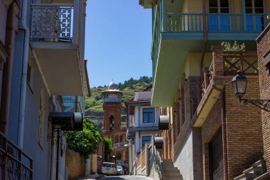 Tiflis, Gürcistan 6 Haziran 2024 - Eski Tiflis 'in tarihi merkezi, kükürt banyosu. Yüksek kalite fotoğraf