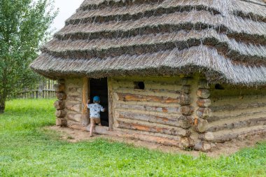 Zemeraj, Çek Cumhuriyeti - 10 Ağustos 2024: Ortaçağ tema parkı, Kovarov, Orlik. Yüksek kalite fotoğraf