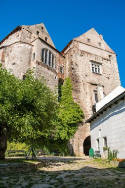 Hrad Pernstejn, Çek Cumhuriyeti - 20 Ağustos 2024: Güney Moravya Bölgesindeki Kale. Yüksek kalite fotoğraf