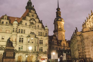 Dresden, Almanya - 2 Kasım 2024: Hofkirche, Hausmannsturm Dresden Kalesi. Yüksek kalite fotoğraf