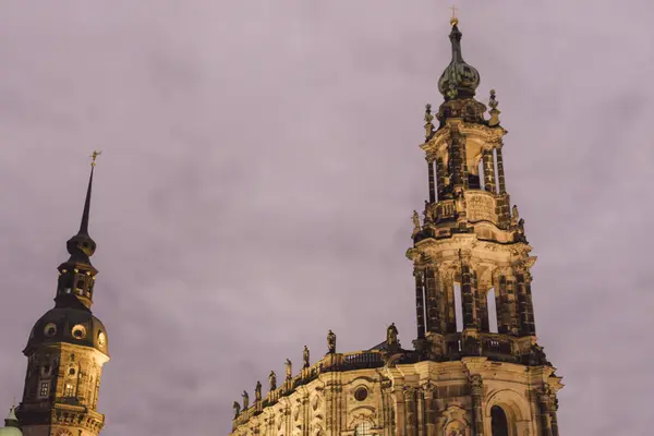 Dresden, Almanya - 2 Kasım 2024: Kutsal Üçlü Hofkirche Katedrali. Yüksek kalite fotoğraf