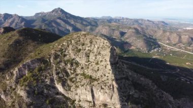 İspanya Gandia Dağları gökyüzü manzaralı. Yüksek kalite 4k görüntü