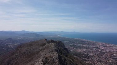 İspanya hava manzaralı deniz kenti. Yüksek kalite 4k görüntü