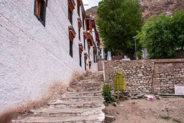 Hemis Manastırı Ladakh 'taki Keşişlerin ikamet yeri