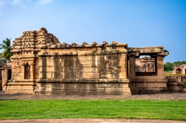 7. yüzyıl eski bir Suryanarayana tapınağı Aihole, Karnataka