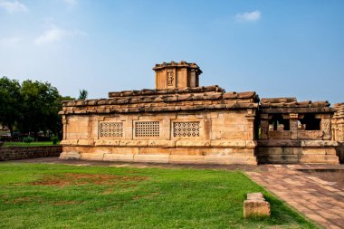 Genç Han Prensi Tapınağı Aihole, Karnataka