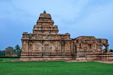 8. yüzyılın dış görünüşü Pattadakal, Karnataka 'daki antik Sangameswara tapınağı