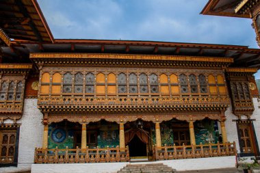 Punakha Dzong Manastırı. Kutsal törenler ve kraliyet gelenekleri.