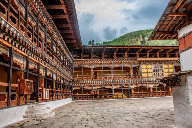 Punakha Dzong büyük mutluluk ve mutluluk sarayı kültürel, dini ve mimari önemiyle bilinir.