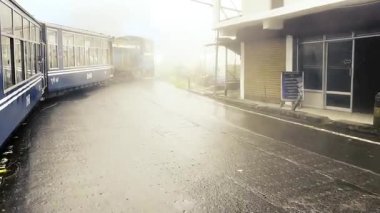 Oyuncak eğitimi Darjeeling 'de bir UNESCO kelime mirası tekerlekte