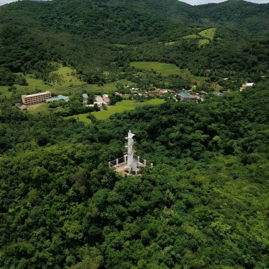 Kavak Melek Şelalesi yakınlarındaki bir Hint köyü Venezuela Güney Amerika