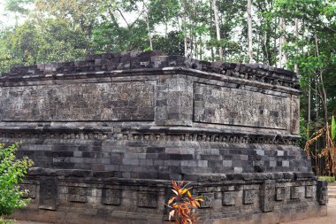 Geçmişin tarihsel mesajını görmek ve öğrenmek için eşsiz mimari ve sanat eserleri