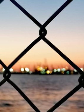  Selanik şehrinde güzel bir gün batımı 