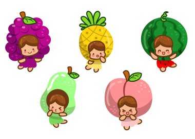 Meyve perukları sanat eseri tasarımı. Meyve kostümü giyen kızlar. Meyve gibi giyinmiş şirin çocuklar. Bir dizi şirin meyve kostümü. Çocuklar eğleniyor. Gülümseyen kızlar