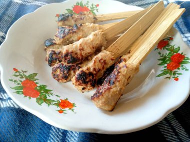 Satay Endonezya sokak yemekleri, Bali tavuğu satay