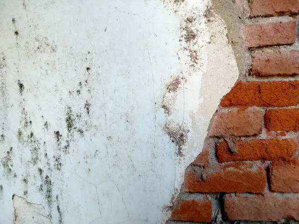 Kirli ve eski beton duvar dokusu. Eskimiş paslı metal soyut dokusu. Soyulmuş boyayla Grunge arkaplanı (Duvar dokusu duvar çerçevesi ve duvar arkaplanı olarak kullanılabilir) )