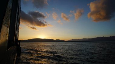 Bali Boğazı 'nda Güneşli Sabah