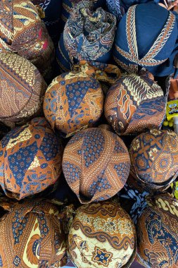 Blangkon batik Malioboro 'daki tipik Yogyakarta.