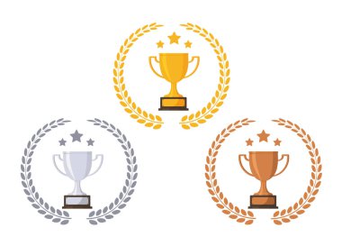 Altın, gümüş, bronz kupalar. Oyun birincisi ödüllü kupalar, yarış sporu kupaları, sıralama ödüllü kadehler vektör illüstrasyonları