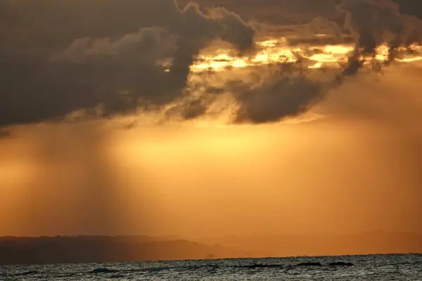 Amanecer en la Peninsula de Samana, Playa Las Galeras, Santa Barbara de