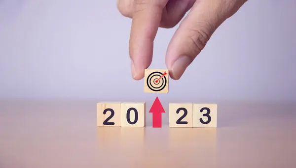 2023 yılının yeni yılı ve gol planı, 2023 yılının ahşap küp el ele tutuşması ve Yeni Yıl İş Hedefleri ve Vizyon Fikirleri hedefi, Boşluğu Kopyala