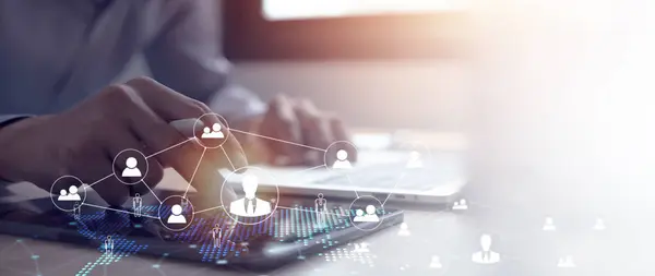 Müşteri İlişkileri Yönetimi CRM, İnsan Kaynakları HR ve Dış Kaynaklar, Takım Çalışması, Strateji