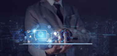 IT danışmanlık hizmetleri kavramı, dijital dönüşüm çözümleri, optimizasyon, bulut hesaplama stratejileri ve ileri.