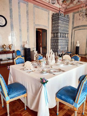 21 Eylül 2024, Rundale 'deki saray kompleksi. Biron 'un Sarayı. Yemek odası..