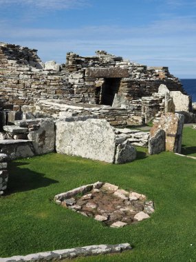Gurness Broşu. Demir Çağı binaları. Aikerness Körfezi. Orkney Adaları. İskoçya. Gurness Broşu (İngilizce: 