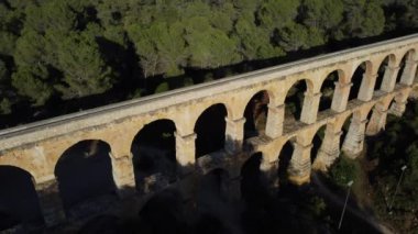 Tarragona 'daki şeytanın köprüsü, Roma döneminden.