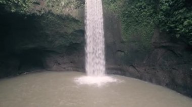 Tabanan Bali Endonezya 'daki Leke-leke Şelalelerinin Hava Görüntüsü