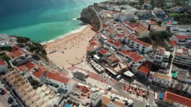 Algarve Lagos Portekiz 'deki Şehir, Deniz ve Plajın Havadan Görünümü