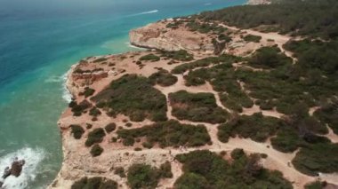 Algarve Lagos Portekiz 'deki Cliff, Sea ve Beach' in havadan görünüşü