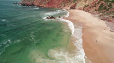 Carrapateira Algarve Portekiz 'deki Sahil, Deniz ve Kayaların Hava Görüntüsü