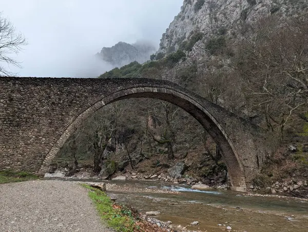Yunanistan Varlaam Güzel Manastırı