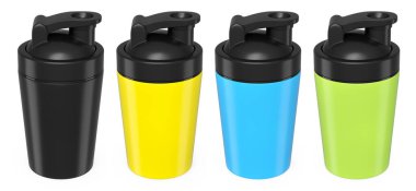 Beyaz arka planda izole edilmiş protein içeceği için plastik spor karıştırıcı seti. Spor gıda kokteyl kabının 3 boyutlu sunucusu