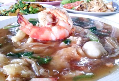 The Varity traditional japanese food with saba fish and fry pork