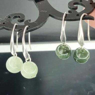 Yeşil Yeşim Küpeli Zarif Gümüş Küpeler