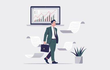 Yeşil takım elbiseli işadamı, yükselen bir grafiği gösteren bir dizüstü bilgisayarın yakınındaki kaydırma belgelerinin yanından geçiyor.