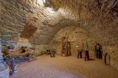 Potstejn Kalesi 'nin ahırlarına bakın.