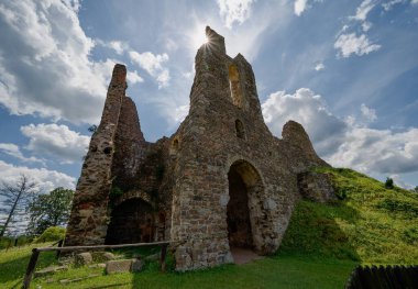 Potstejn Kalesi 'nin bir kısmının görünümü