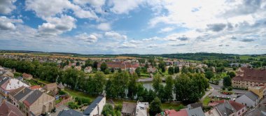St. Jakub kilisesinin kulesinden manzara, panorama, Polika kasabası manzarası.