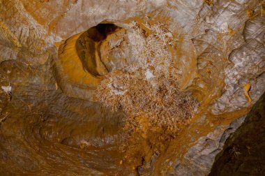 Ochtinska Aragonite Mağarası 'ndaki Karst Dekorasyonu