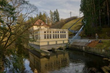 Zelivka Nehri 'ndeki Sedlice hidroelektrik santralinin makine dairesinin görüntüsü
