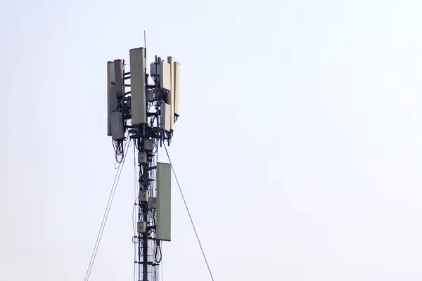 Verici kutbu, modül ve bina hakkında.