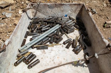 Kule vinci sökülüyorken kule vincinin şaftı...