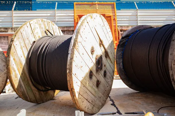 Makinenin sapanı davullar birbirine dolanır ve yanlış satılır.