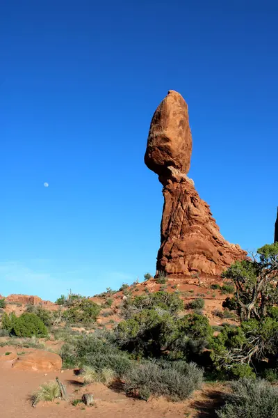 Utah 'taki Arches Ulusal Parkı' nda bir kaya oluşumu.